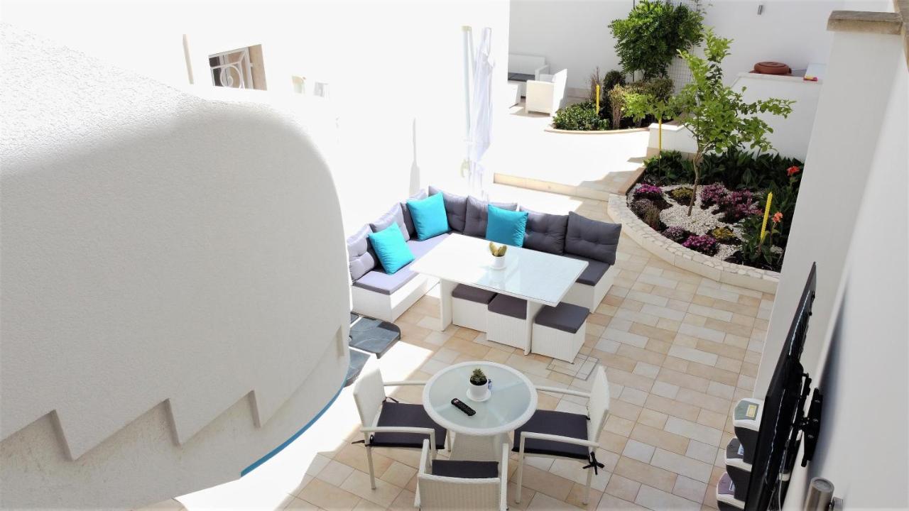 Kalinifta Rooms Apartment Торре-Лапилло Экстерьер фото