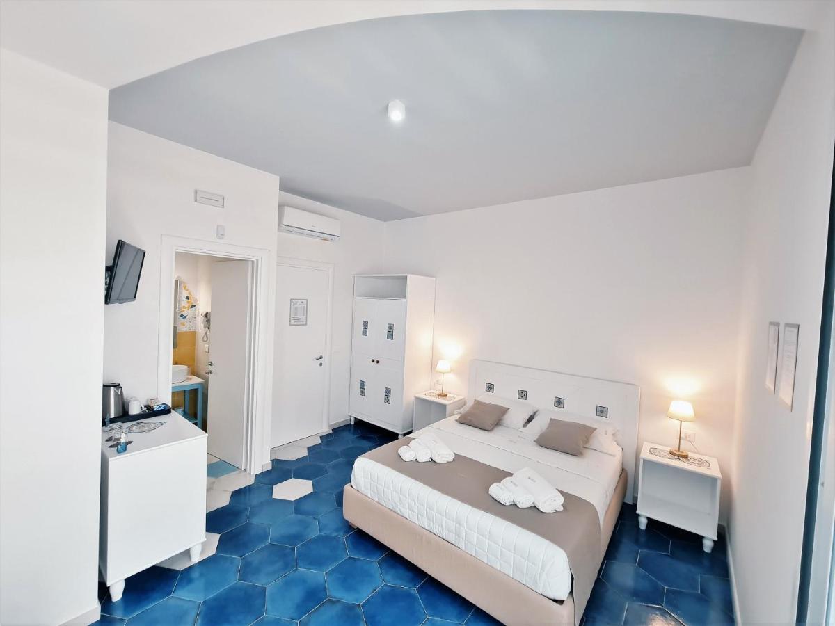 Kalinifta Rooms Apartment Торре-Лапилло Экстерьер фото